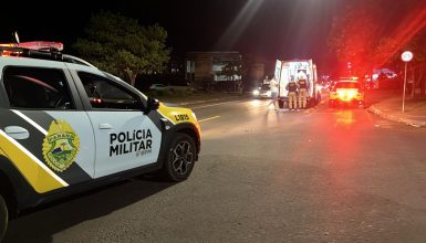 Imagem referente a Condutor de Kawasaki fratura joelho em acidente com Honda Civic na Avenida Tito Muffato