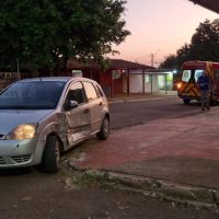 Imagem referente a Carros se envolvem em acidente no Bairro Paulo Godói e 3 crianças e uma mulher são atendidas pelo Siate