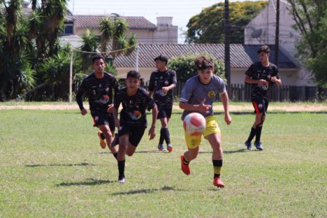 Imagem referente a Futebol de campo: conheça os campeões da 4ª edição do Paraná Bom de Bola