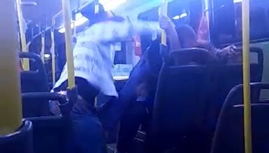 Imagem referente a Passageiro flagra briga dentro de ônibus em Cascavel