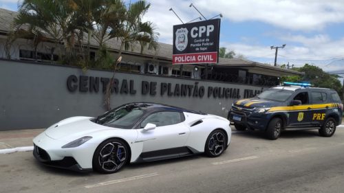 Imagem referente a Empresário viola proibição e dirige Maserati de luxo avaliado em R$ 2 mi