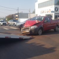 Imagem referente a Em cruzamento controlado por semáforo, Strada e F1000 se envolvem em acidente