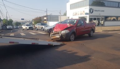 Imagem referente a Em cruzamento controlado por semáforo, Strada e F1000 se envolvem em acidente