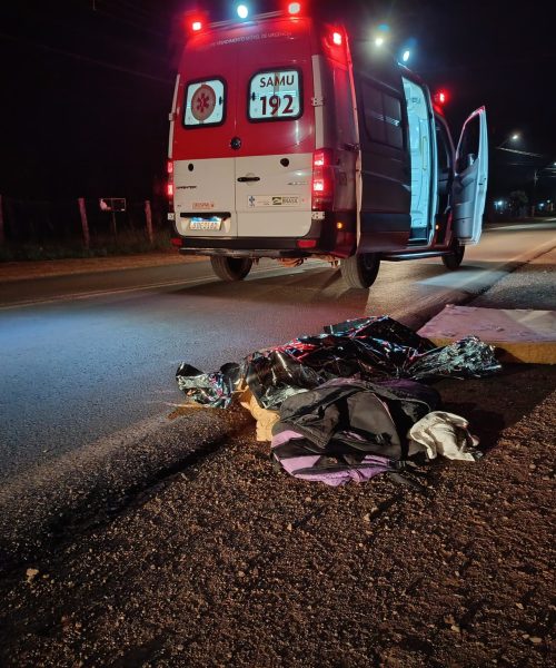 Imagem referente a Homem é encontrado morto no meio da rua com faca no pescoço