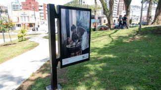 Galeria ao ar livre: obras de Alfredo Andersen estão na praça que leva o nome do pintor