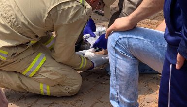 Imagem referente a Menina de 13 anos quebra a perna após ser atropelada por carro em frente ao Colégio do Cataratas