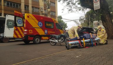 Imagem referente a Motociclista fica ferido ao se envolver em acidente com Ecosport no Centro