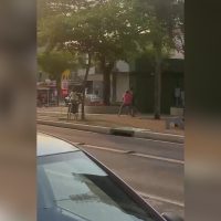 Imagem referente a Pancadaria! Briga generalizada é registrada na Av. Brasil