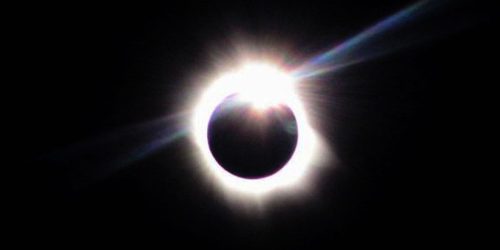 Imagem referente a Eclipse solar acontece hoje à tarde; veja horário e como observar