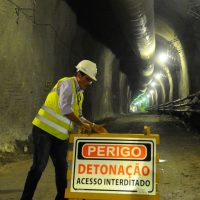 Imagem referente a Assinado acordo para retomada das obras da estação do metrô da Gávea