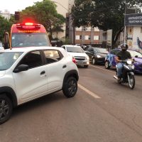 Imagem referente a Mulher fica ferida em acidente de trânsito na Rua Manoel Ribas