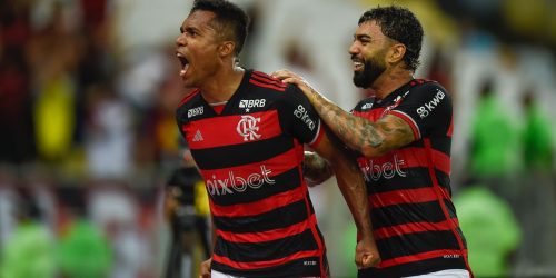 Imagem referente a Flamengo sai na frente do Corinthians na semifinal da Copa do Brasil