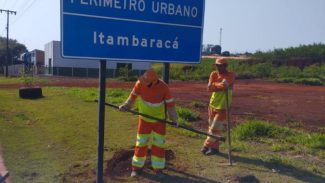 Tachas e placas: DER/PR melhora sinalização viária da PR-436 em Bandeirantes