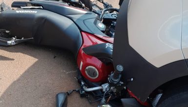 Imagem referente a Jovem motociclista morre após ser atropelado por carreta na Avenida Brasil, em Capanema