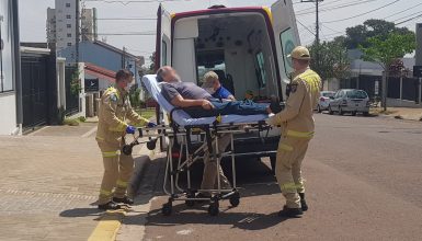 Imagem referente a Homem entra em pânico ao ver agulhas durante procedimento capilar