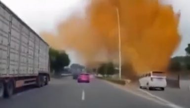 Imagem referente a Cano de saneamento explode e cria ‘fonte de cocô’ de 10 metros