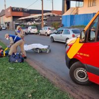 Imagem referente a Saindo do posto de combustíveis, carro colide contra bicicleta na Avenida Assunção