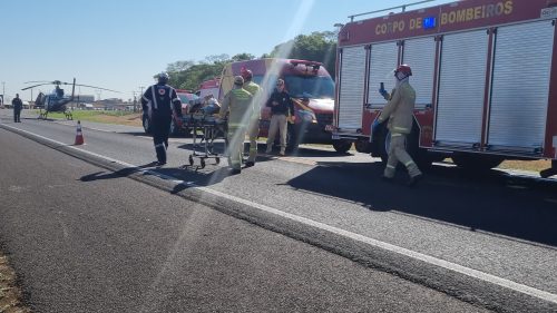 Imagem referente a Helicóptero do Samu e Bombeiros são acionados em grave acidente na BR-277