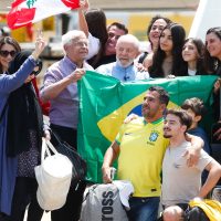 Imagem referente a Repatriados do Líbano são recebidos por Lula em São Paulo