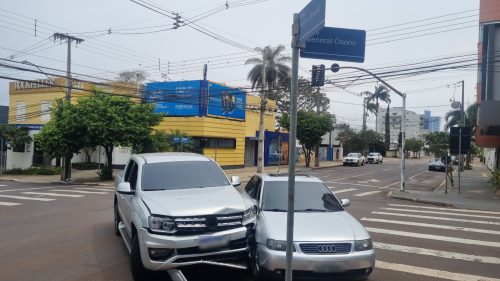 Imagem referente a Colisão de trânsito é registrada no Centro de Cascavel