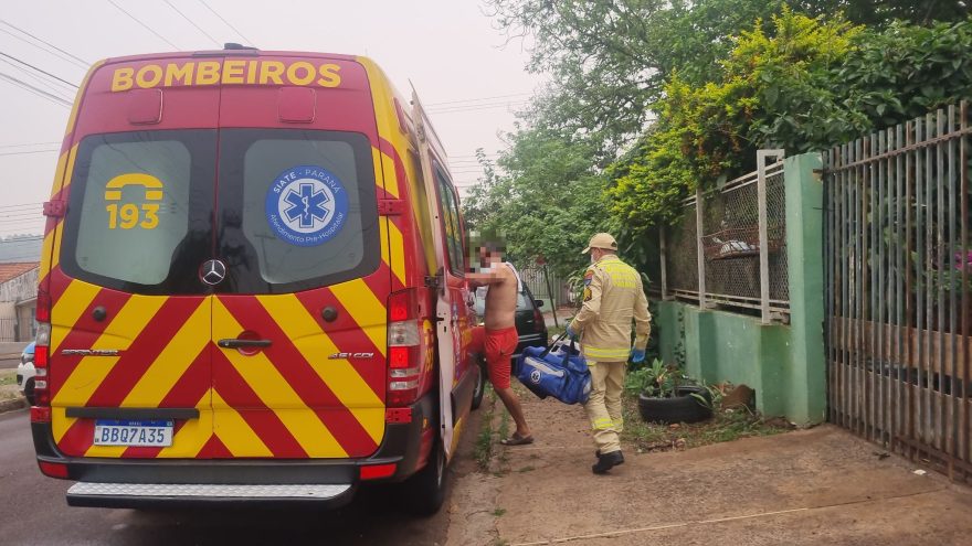 Homem fica ferido ao cair de cima de caminhão na Rua das Petúnias