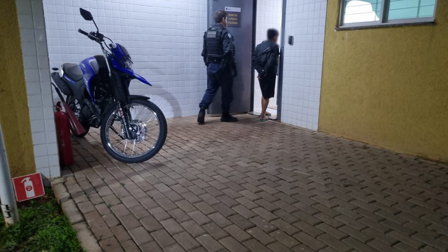 “Churras” cancelado: suspeita de furtar peças de carne em supermercado é detida