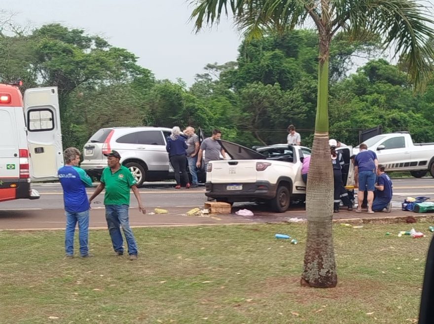 Bombeiros de Cascavel são acionados para atender grave acidente na BR-277, em Céu Azul