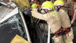 Equipe do Corpo de Bombeiros de Cascavel vence desafio estadual de salvamento veicular