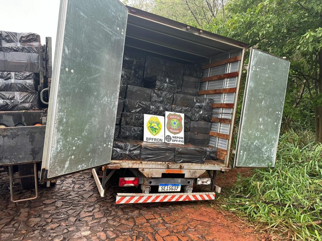 BPFron e PF apreende mais de 18 mil pacotes de cigarros contrabandeados em Itaipulândia