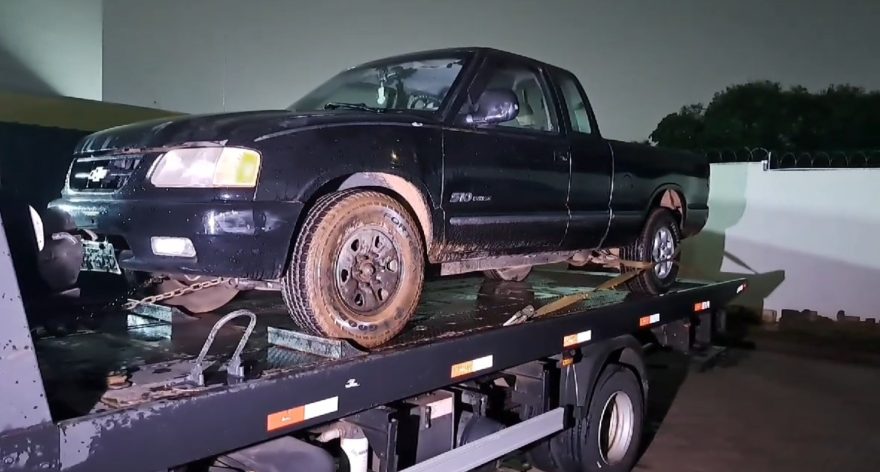 Pelotão de Choque recupera caminhonete furtada no Bairro Brasília