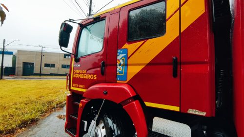 Imagem referente a Bombeiros verificam vazamento de gás na Rua Curitiba