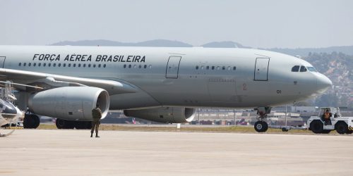 Imagem referente a Raízes do Cedro: quinto voo decola do Líbano com 220 repatriados