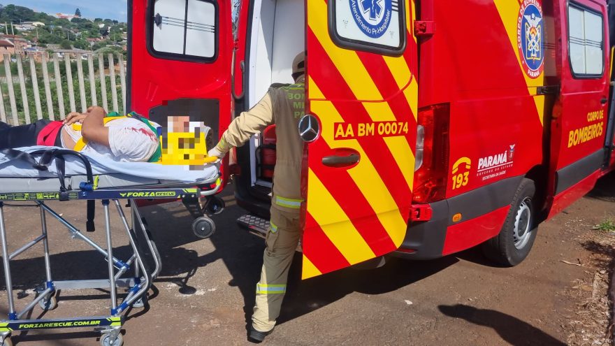 Ciclista fica ferido ao ser atropelado na Rua Europa