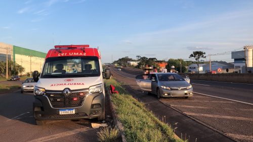 Imagem referente a Idosa desmaia em veículo na BR-277, em Cascavel