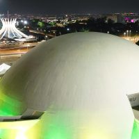 Imagem referente a Brasília se ilumina de verde e amarelo 2 dias antes de jogo da seleção