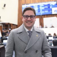 Residência em Curitiba e carros alugados lideram despesas de R$ 364 mil de Deputado Estadual Imagem referente a Residência em Curitiba e carros alugados lideram despesas de R$ 364 mil de Deputado Estadual
