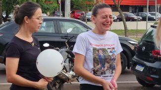 Quatro meses sem Nando: família realiza protesto em frente ao Fórum