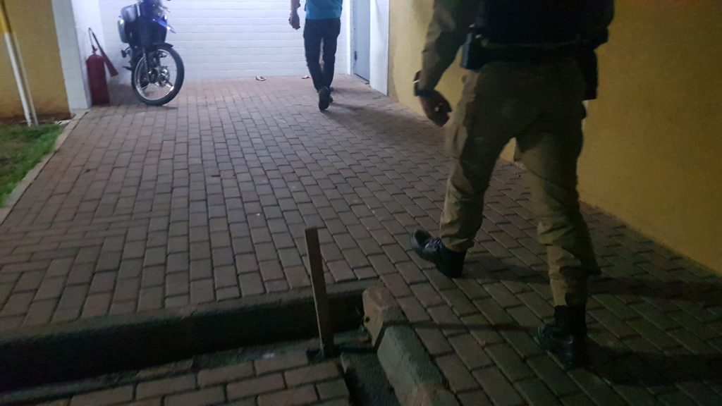 Homem é preso por violência doméstica no Bairro Pioneiros Catarinenses