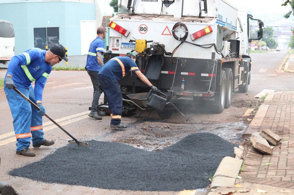 Cascavel anuncia licitação de R$ 6,8 milhões para manutenção asfáltica