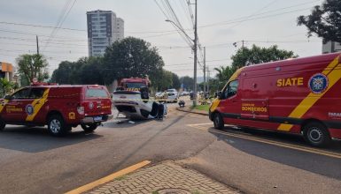 Imagem referente a Colisão seguida de capotamento deixa vítimas em Cascavel