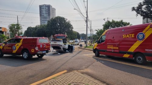 Imagem referente a Colisão seguida de capotamento deixa vítimas em Cascavel