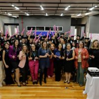 Imagem referente a Mulheres de Campina Grande do Sul recebem diploma de Empreendedoras da Beleza