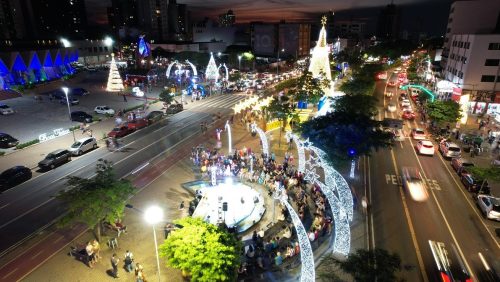 Imagem referente a Prefeitura de Cascavel inicia decoração para o Natal dos Pioneiros e promete festa histórica