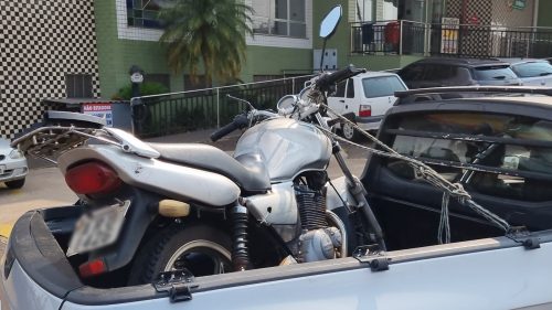 Imagem referente a Motociclista fica ferido ao sofrer queda nas proximidades do Trevo Cataratas