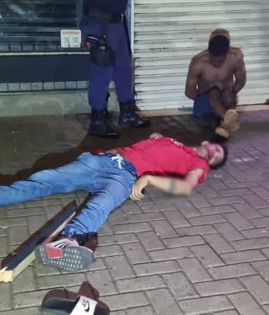 Imagem referente a Homem fica inconsciente após ser brutalmente agredido a pauladas no Centro