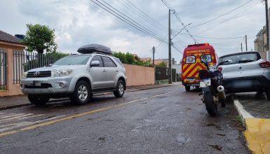 Imagem referente a Colisão entre SW4 e moto deixa motociclista ferida no Parque Verde