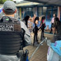 Imagem referente a Polícia Penal do Paraná realiza ação social para crianças em CMEI de Cascavel