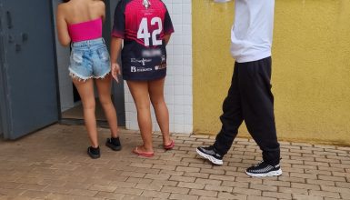 Imagem referente a Adolescentes são encaminhados à delegacia após cumprimento de mandado de busca e apreensão