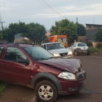 Imagem referente a Acidente entre Ford Ka e Fiat Strada mobiliza Bombeiros ao Cascavel Velho