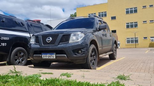 Imagem referente a Caminhonete furtada em Santa Catarina é recuperada pela Polícia Militar